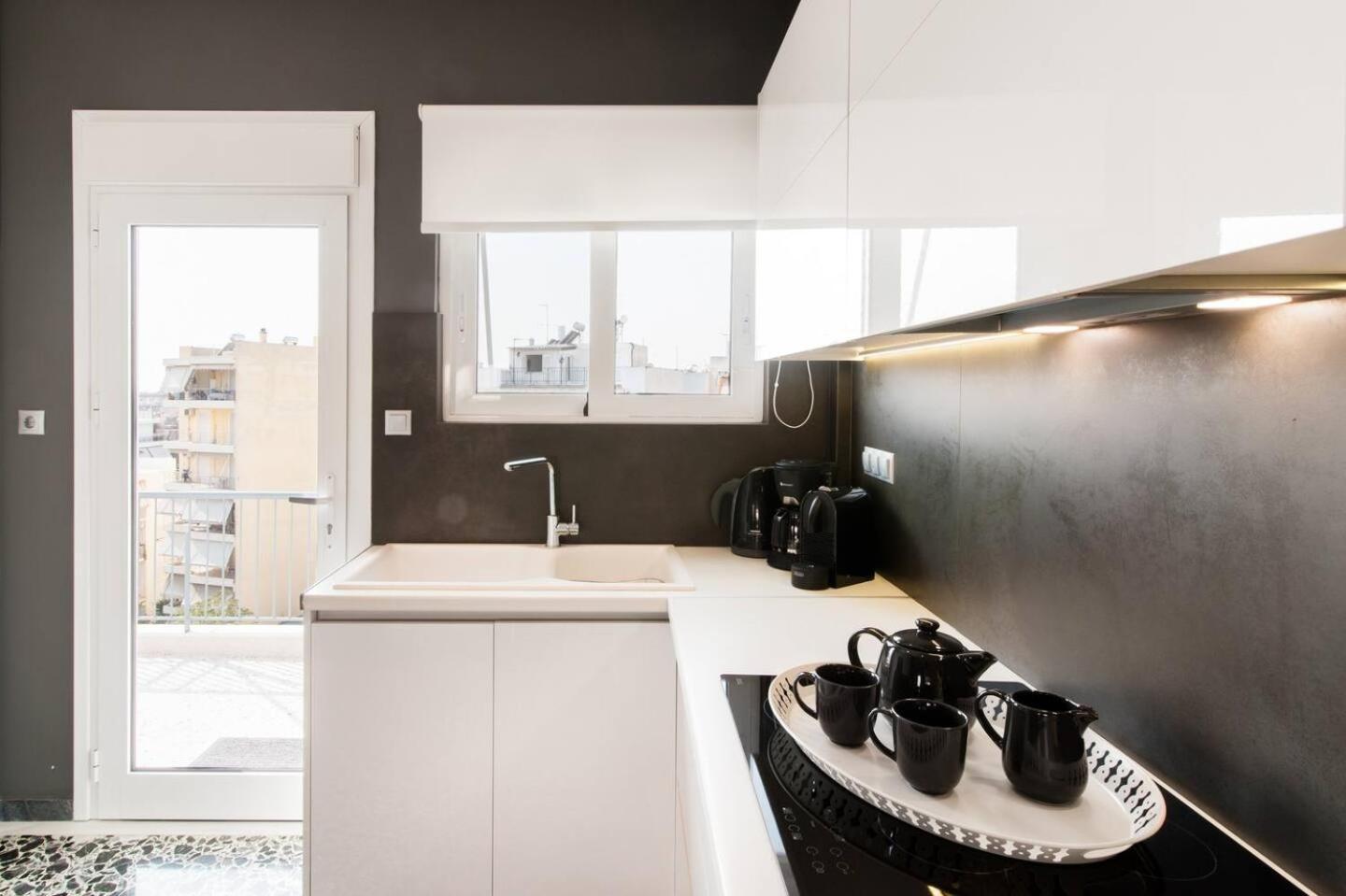 Ma Maison Nο 1, Penthouse, Acropolis And Lycabettus View, Ultra High Speed Internet 300 Mbps, 15' To Acropolis By Metro, 1' From Metro Station Atena Exterior foto